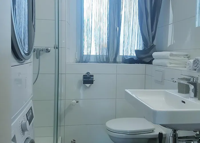 Hotel Grande With Kitchen Dish Washer, Dryer Washer *